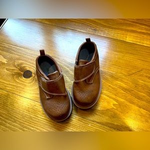 Toddler size 7c dress shoes